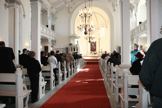 K&auml;rk&ouml;l&auml;n kirkko